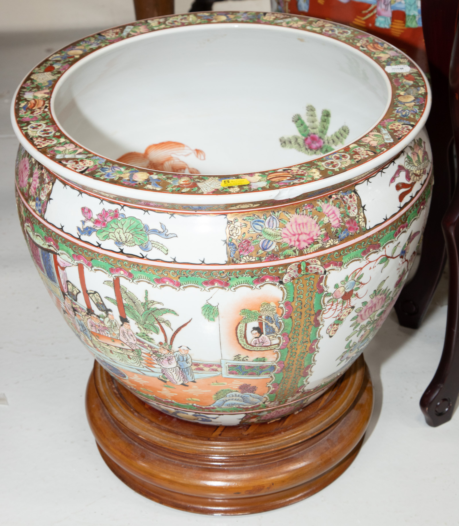 Appraisal: CHINESE ROSE MEDALLION FISH BOWL PLANTER ON STAND Late th