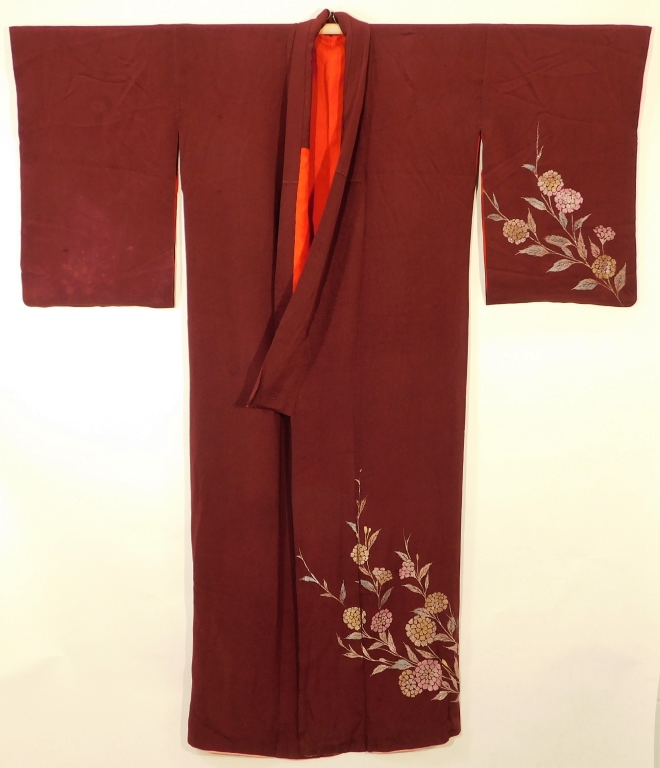 Appraisal: JAPANESE MAROON AND FLOWERS KIMONO Japan - th CenturyWoven maroon