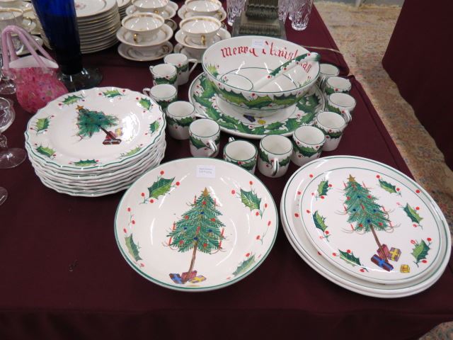 Appraisal: pcs Italian Christmas Pottery punch set dinner plates saucers excellent