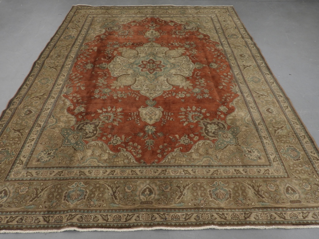 Appraisal: SEMI ANTIQUE PERSIAN TABRIZ ORIENTAL CARPET RUG Persia Semi Antique