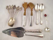 Appraisal: Silver flatware A pair of King's pattern teaspoons Sheffield a