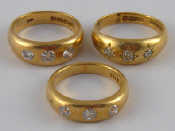 Appraisal: A mixed lot comprising three yellow metal tests carat gold