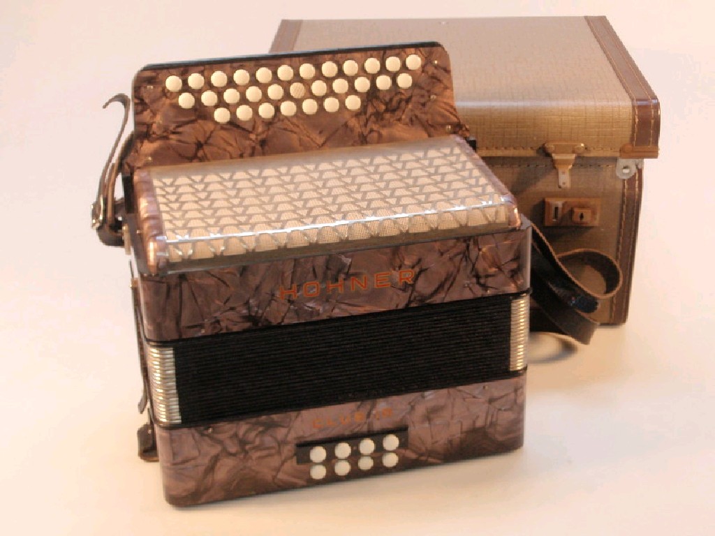 Appraisal: A Hohner Club B piano accordion in case