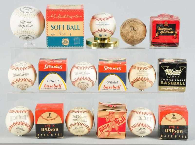 Appraisal: Lot of Vintage Baseballs Original Boxes Description Includes one Spalding