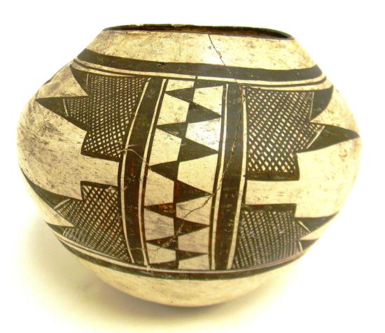 Appraisal: TRIBAL Hopi Pueblo Arizona pottery bowl ancient type grey white