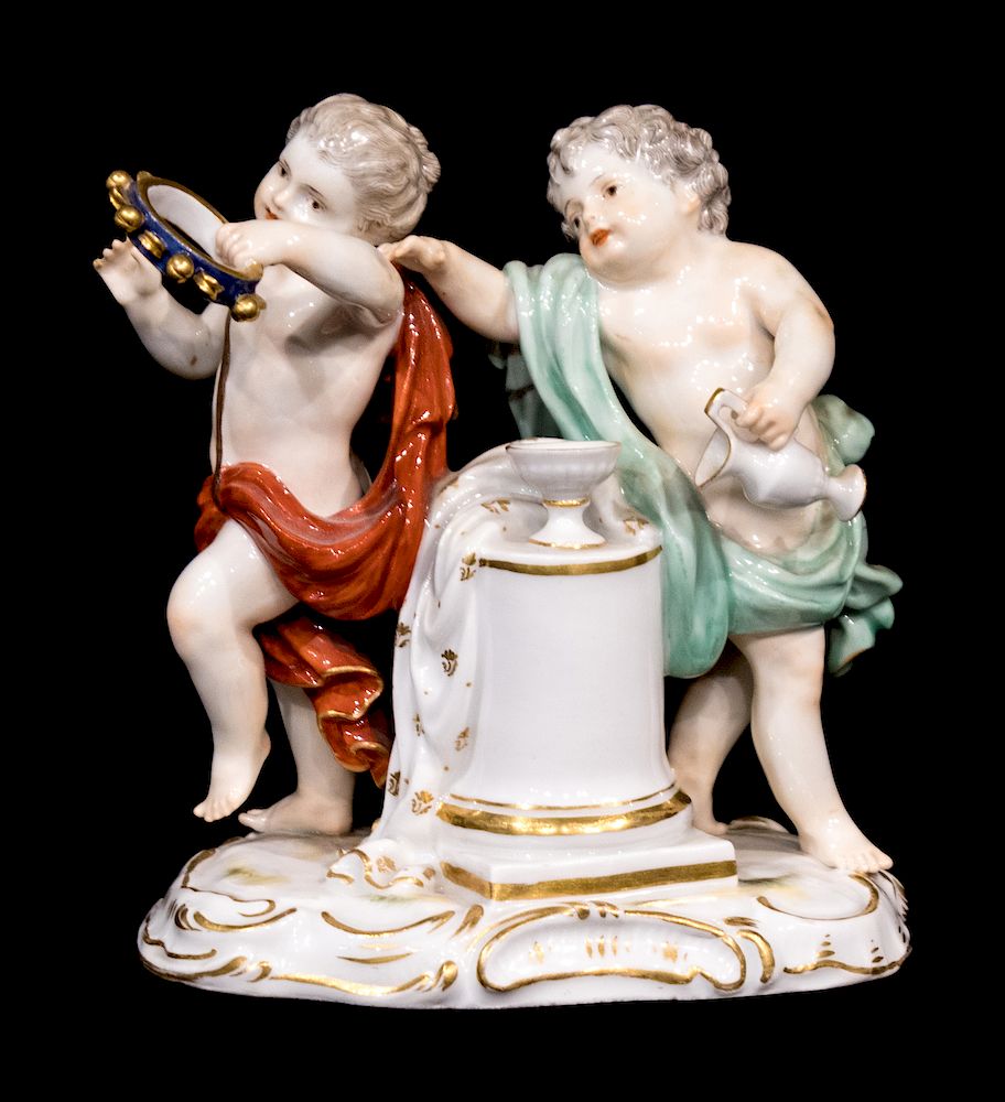 Appraisal: A Meissen Porcelain Group of Two Cupids A Meissen Porcelain