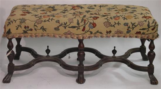 Appraisal: William and Mary style bench with curved stretchers paw feet