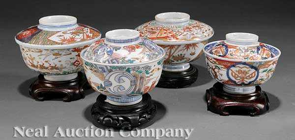 Appraisal: A Group of Four Japanese Imari Porcelain Covered Bowls Meiji