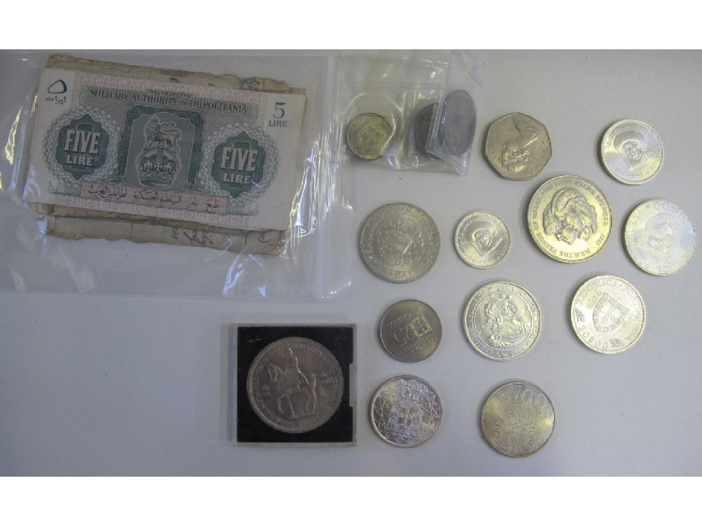 Appraisal: Box of coins and banknotes