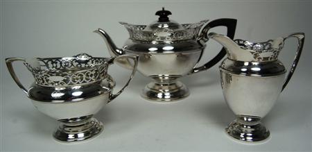 Appraisal: A three piece tea service London comprising teapot milk jug