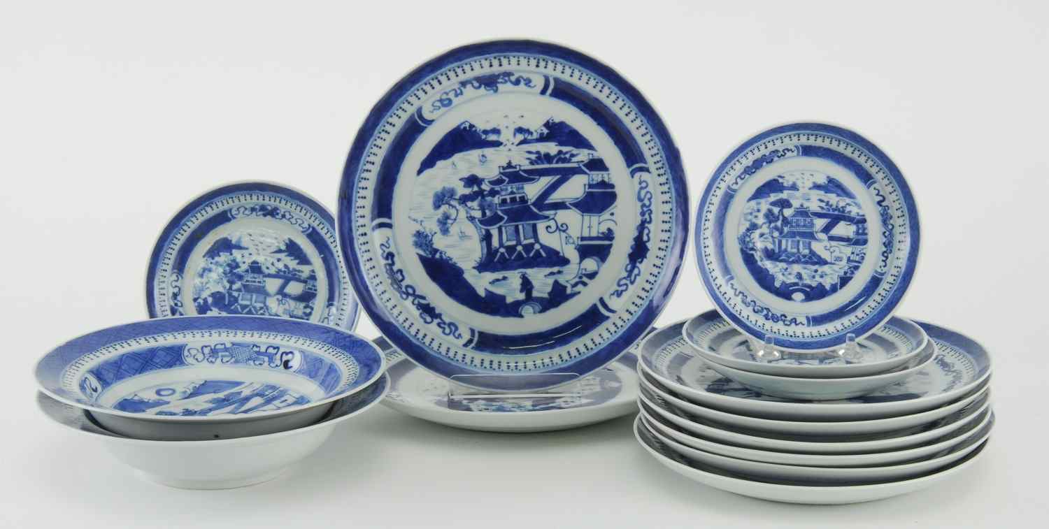 Appraisal: FOURTEEN PIECES OF BLUE AND WHITE CHINESE EXPORT NANKING PORCELAIN