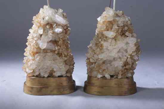 Appraisal: PAIR QUARTZ TABLE LAMPS th century The standard comprising a