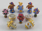 Appraisal: Halcyon Days A group of three porcelain bouquets seals Roses