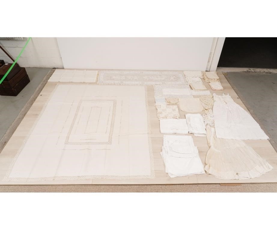 Appraisal: Grouping of various th c fine linens to include a