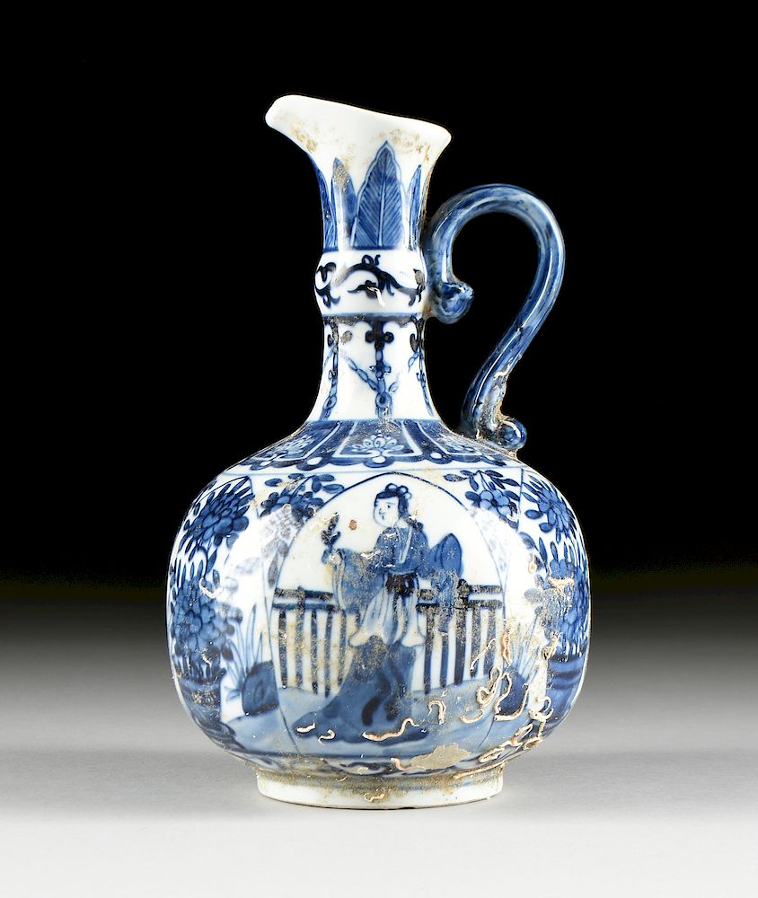 Appraisal: A CHINESE BLUE AND WHITE PAINTED EWER ARTEMISIA LEAF KANGXI