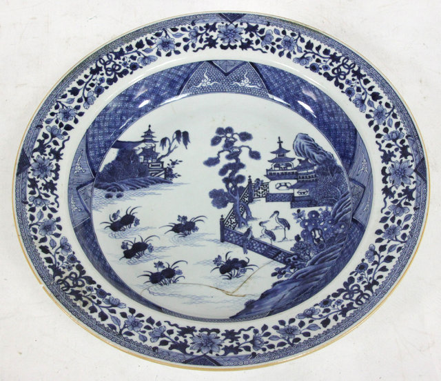 Appraisal: A Chinese blue and white shallow bowl Qianlong circa painted