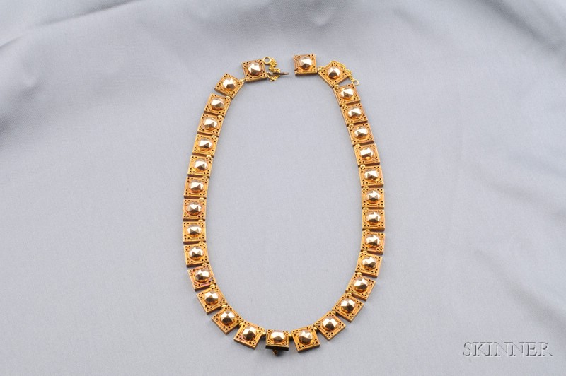 Appraisal: Victorian kt Bicolor Gold Necklace designed as a fringe of