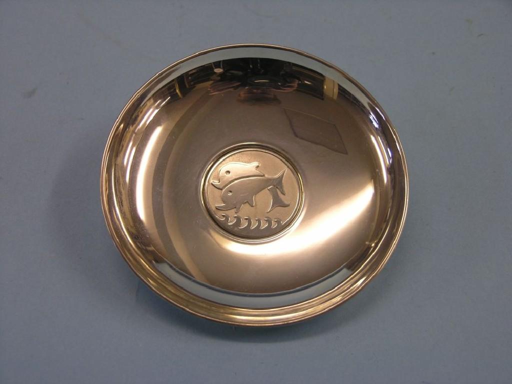 Appraisal: A modern Greek silver dish in oz within original packaging