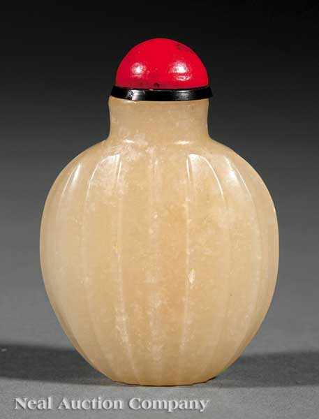 Appraisal: A Chinese Furong Snuff Bottle late th th c well