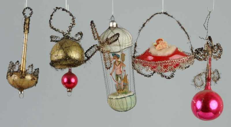 Appraisal: Lot of Wire Wrapped Christmas Ornaments Description Includes one windmill