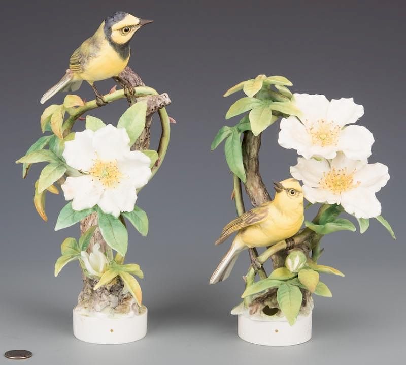 Appraisal: Pair Dorothy Doughty Hooded Warblers Pair Royal Worcester porcelain birds