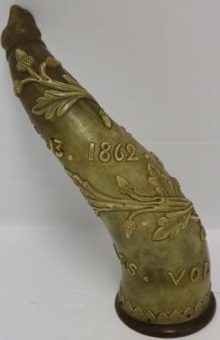 Appraisal: CARVED CIVIL WAR ERA POWDER HORN WITH ACORN ANDLEAF DESIGN