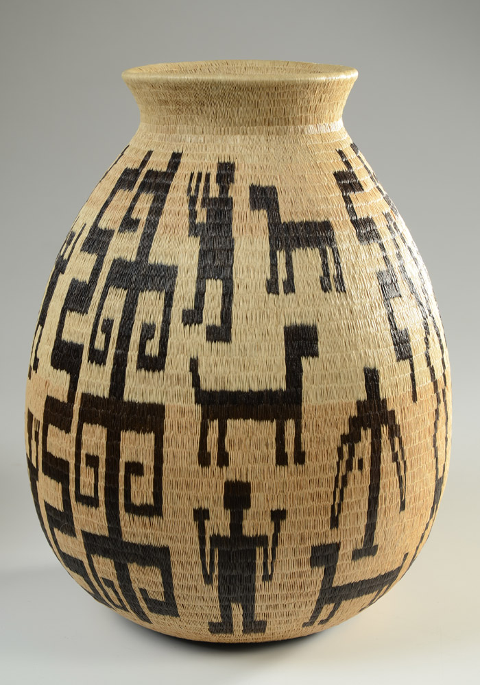 Appraisal: WOUNAAN INDIAN BASKET from the Darien rain forest in Panama