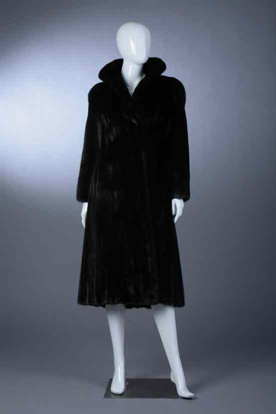 Appraisal: BLACK DIAMOND MINK FUR COAT Retailed Garfinckel's Washington DC Full-length