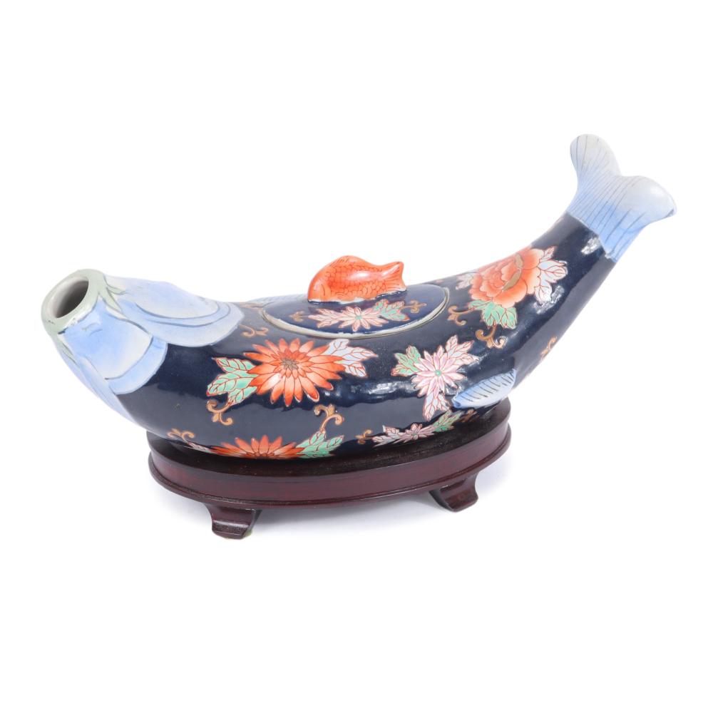 Appraisal: CHINESE PORCELAIN FISH FORM SOUP TUREEN H X W X