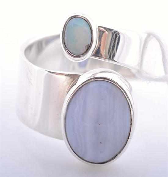 Appraisal: A LACE AGATE AND OPAL SET DRESS RING IN STERLING