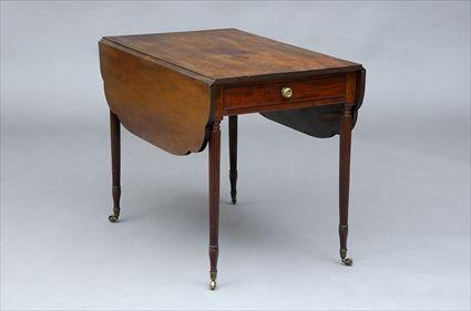 Appraisal: NEW YORK FEDERAL MAHOGANY PEMBROKE TABLE ATTRIBUTED TO DUNCAN PHYFE