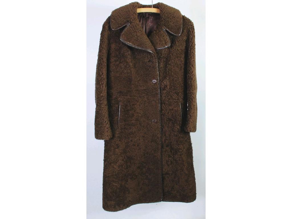 Appraisal: COLEMAN SUNBERG LTD STOKE LADY'S FULL LENGTH BROWN SHEEP SKIN