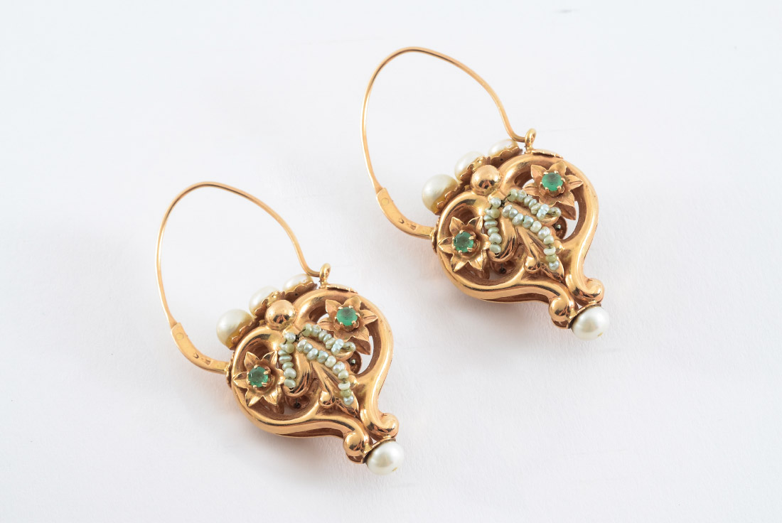 Appraisal: EXOTIC PEARL AND EMERALD EARRINGS K yellow gold earrings suspended