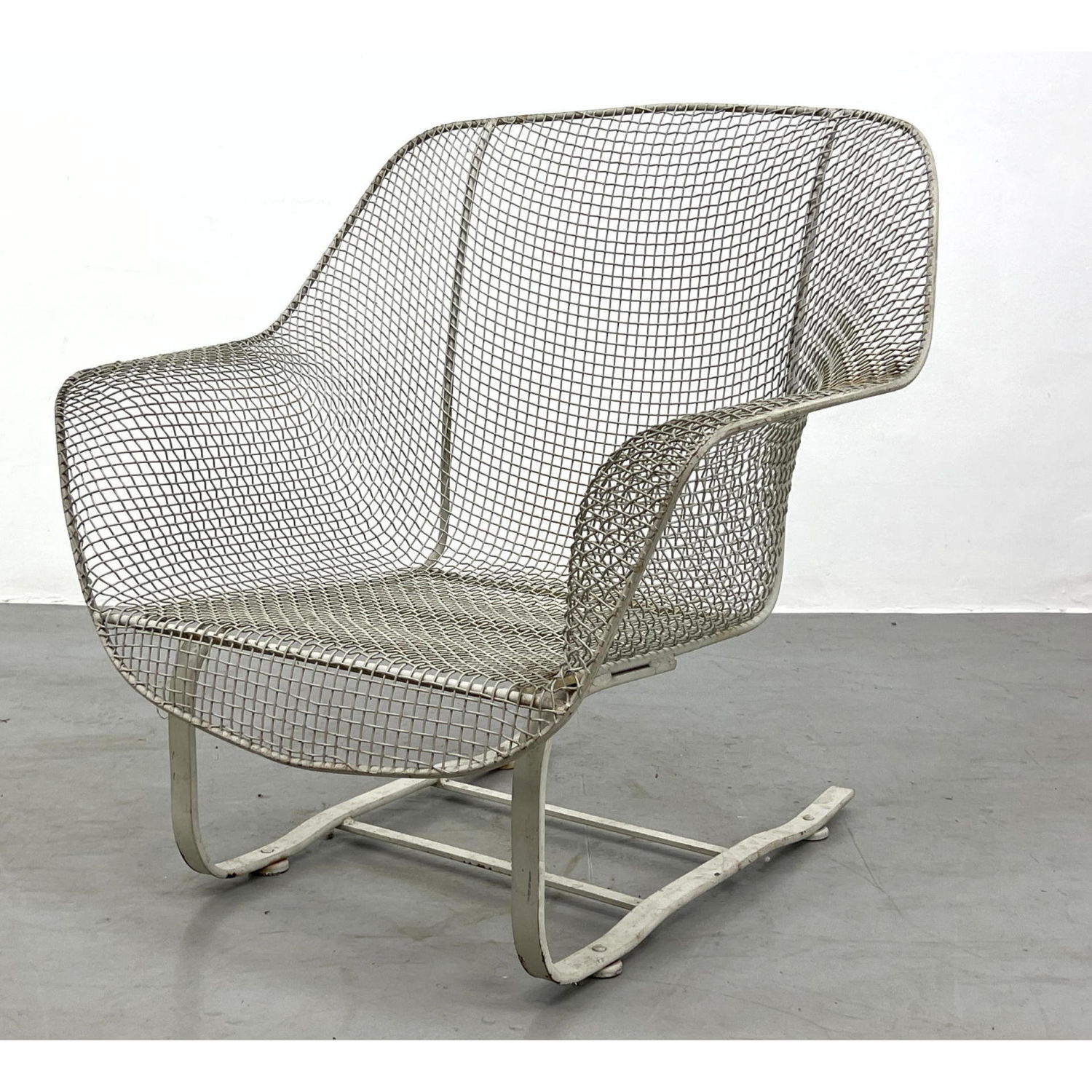 Appraisal: Russell Woodard Sculptura Spring Lounge Chair Contour mesh Woodard label