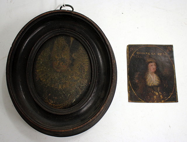 Appraisal: AN ANTIQUE HALF LENGTH PORTRAIT MINIATURE OF A LADY oil