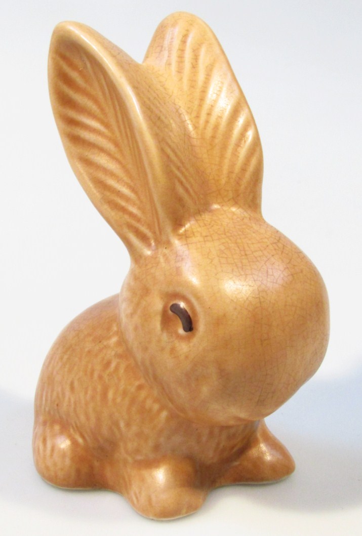 Appraisal: A Sylvac pottery rabbit no in brown impressed marks beneath