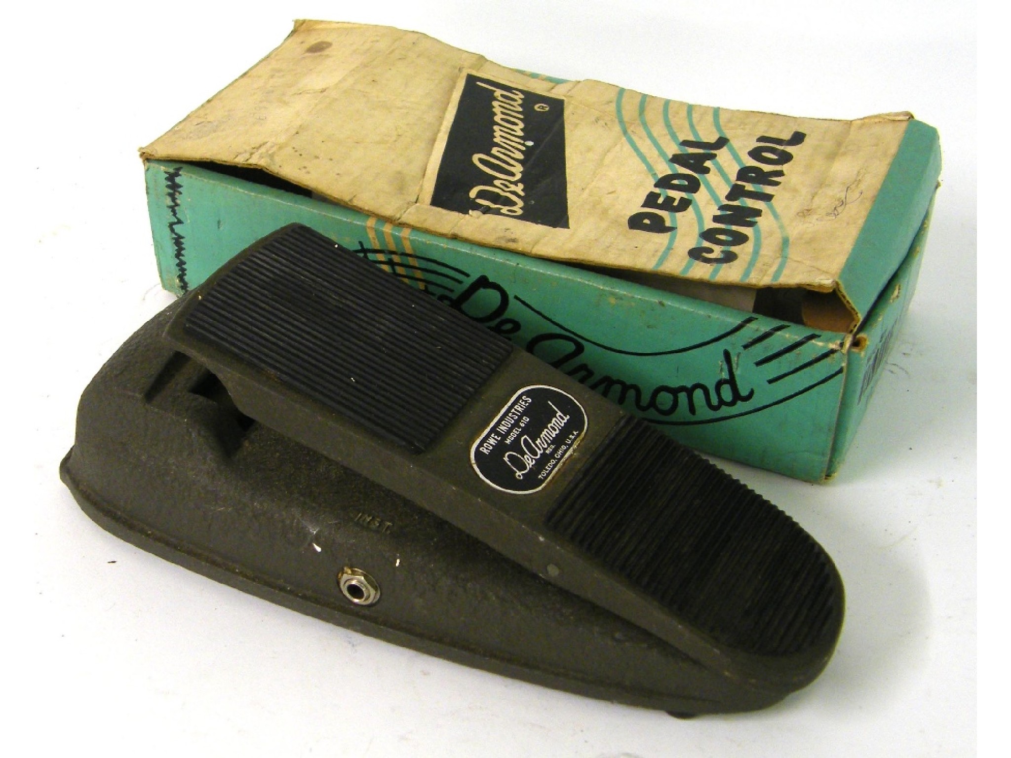 Appraisal: De Armond volume and tone guitar pedal control appears to