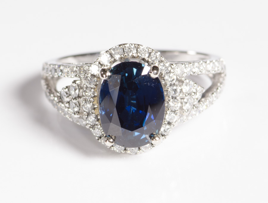 Appraisal: SAPPHIRE DIAMOND AND FOURTEEN KARAT GOLD RING with GIA report