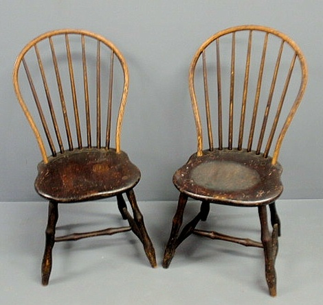 Appraisal: Pair of Pennsylvania bow-back Windsor side chairs c with bamboo