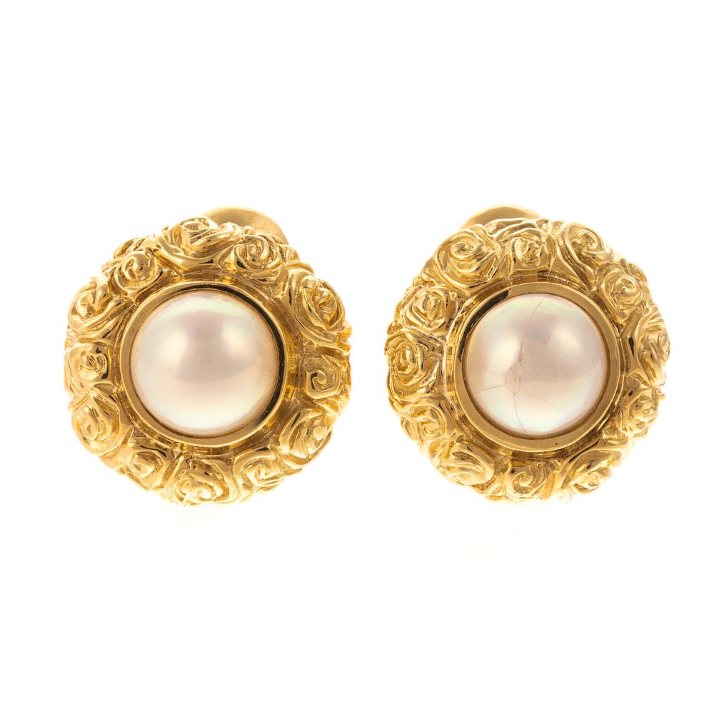 Appraisal: A Pair of K Yellow Gold Mabe Pearl Earrings K