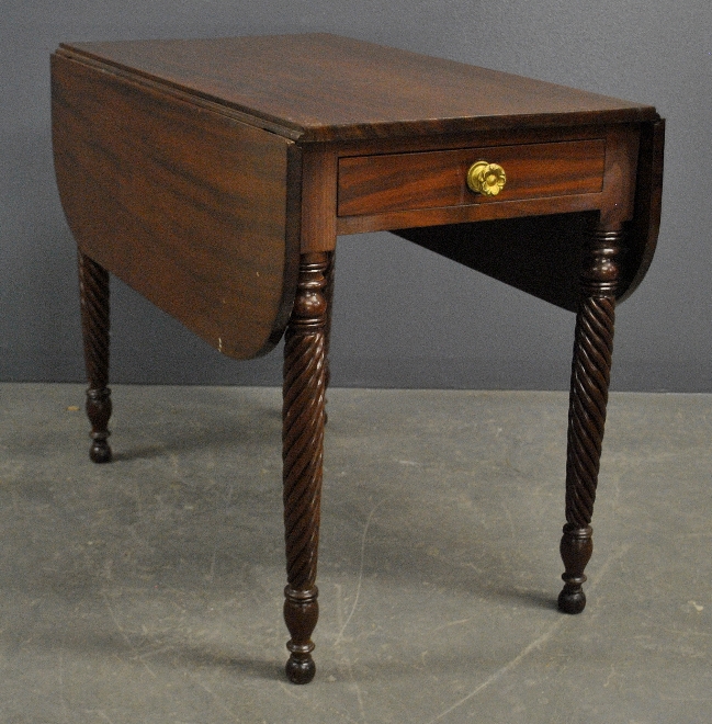 Appraisal: - Sheraton mahogany drop leaf table c h x l