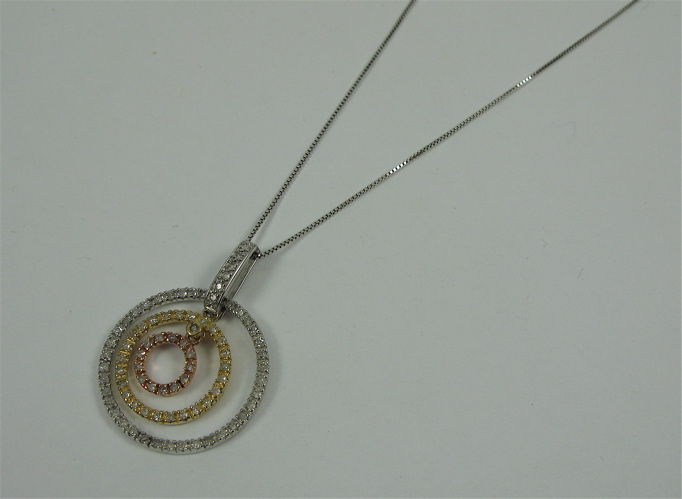 Appraisal: DIAMOND AND K GOLD PENDANT NECKLACE The pendant white yellow