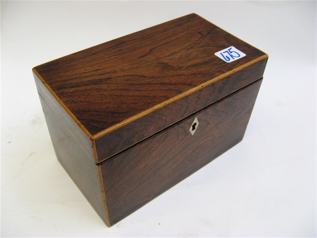 Appraisal: TH CENTURY ROSEWOOD TEA CADDY the hinged lid opens to