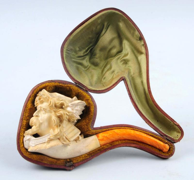 Appraisal: Meerschaum Pipe With Case This pipe depicting a man has