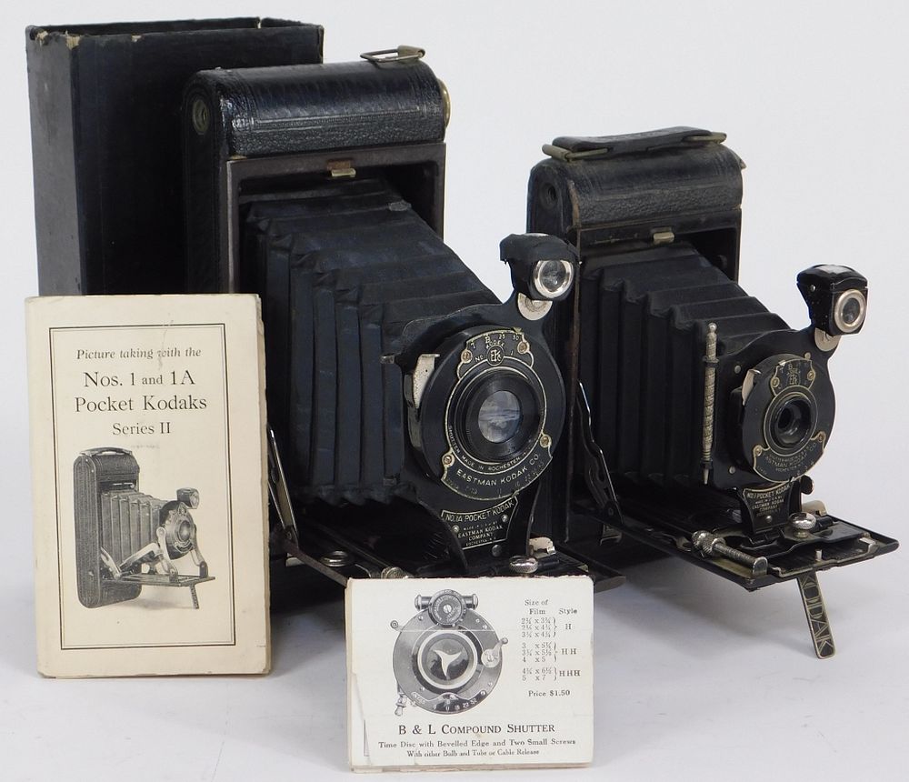 Appraisal: Lot of Kodak Folding Cameras Lot of Kodak folding cameras