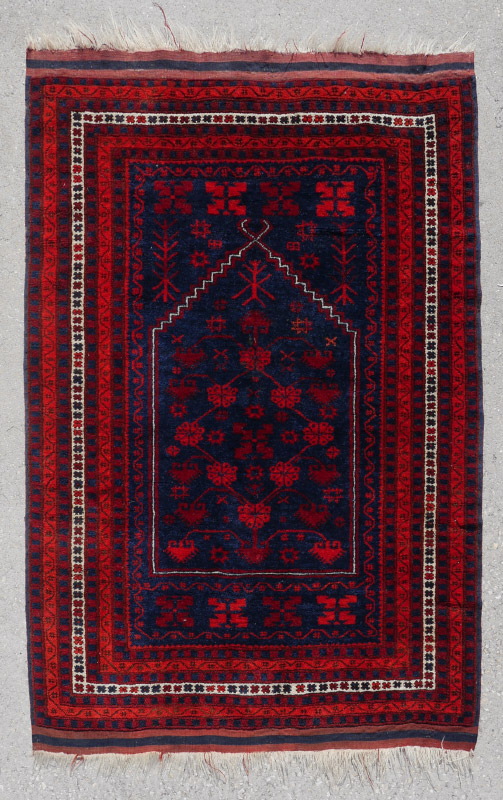 Appraisal: APPROX - YR OLD TURKISH YAGCI-BEDIR HAND KNOTTED WOOL PRAYER