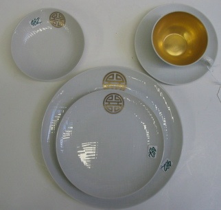 Appraisal: A FIFTY ONE PIECE DOROTHY THORPE FINE CHINA SET designed