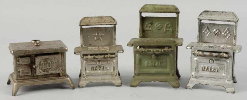 Appraisal: Lot of Cast Iron Children's Stoves Description Includes one TOT