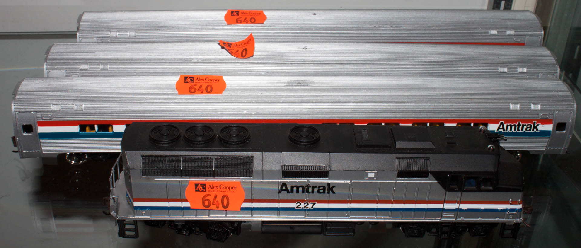 Appraisal: Bachmann HO Amtrak loco and cars diesel locomotive and three