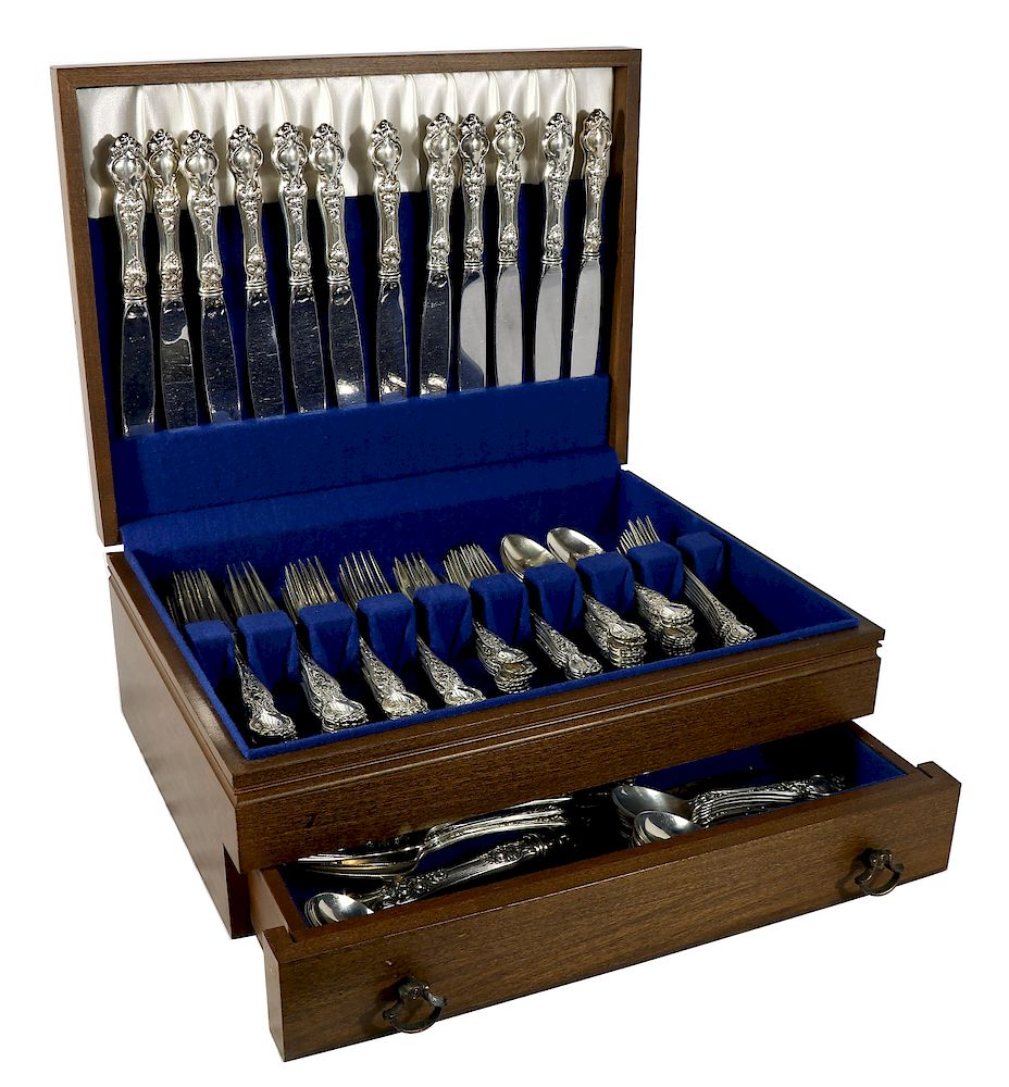 Appraisal: Wallace Sterling Violet piece Flatware Set Wallace sterling silver flatware